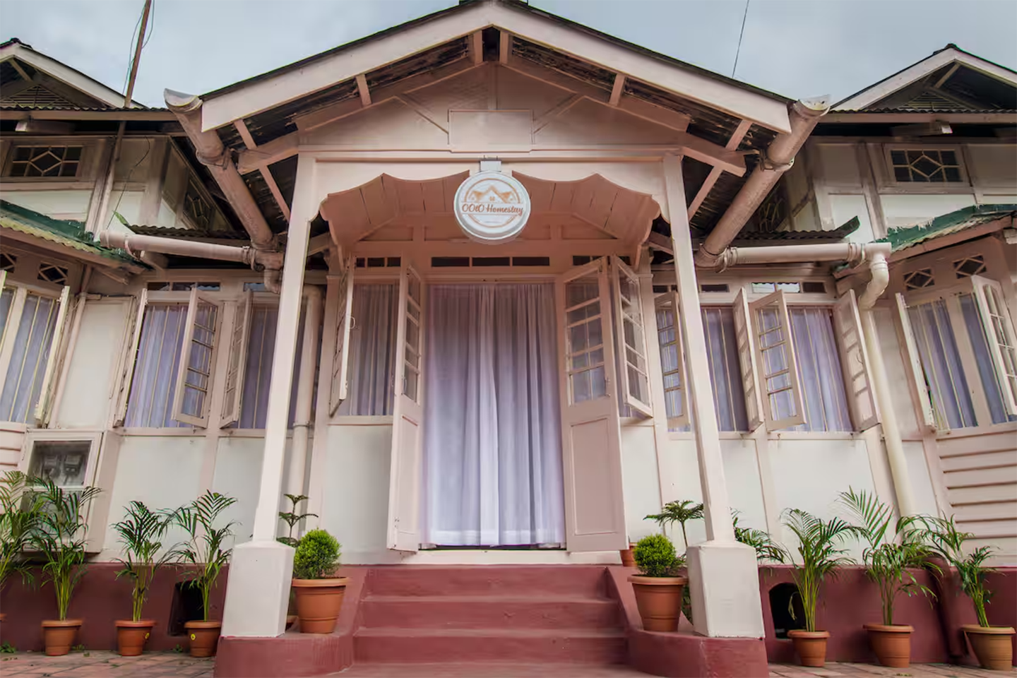 OOtO Homestay Exterior